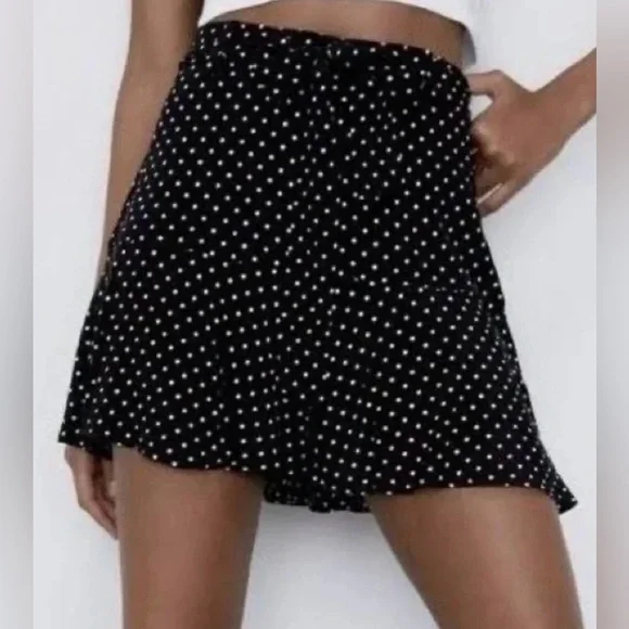 Zara Polka Dot Mini Skort Black and White tie belt size M - Picture 1 of 8